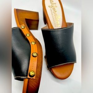 CALIFORNIAN CLOGS NEW NEVER WORN